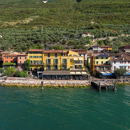 Lake Front Hotel Brenzone Екстериор снимка
