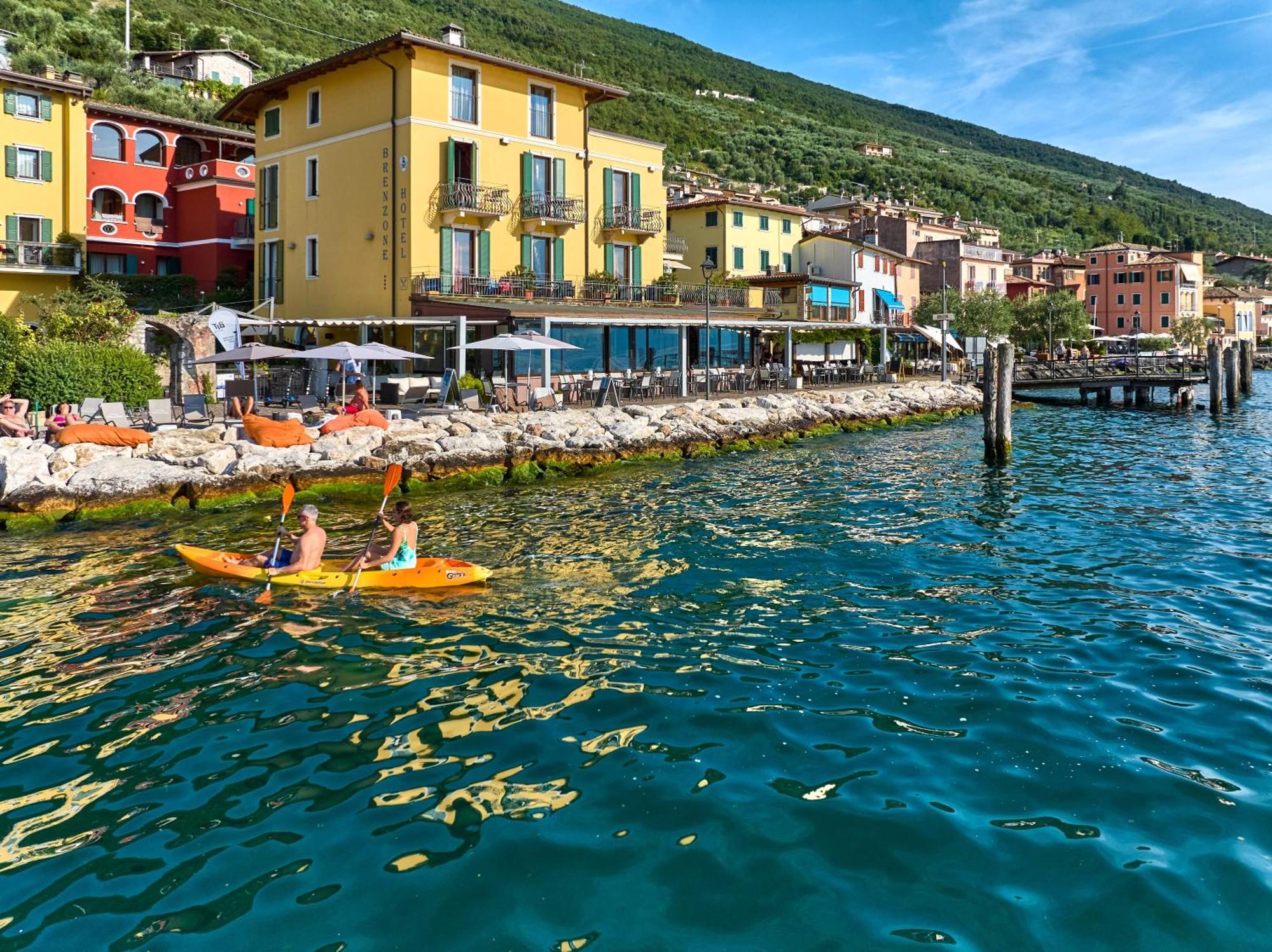 Lake Front Hotel Brenzone Екстериор снимка
